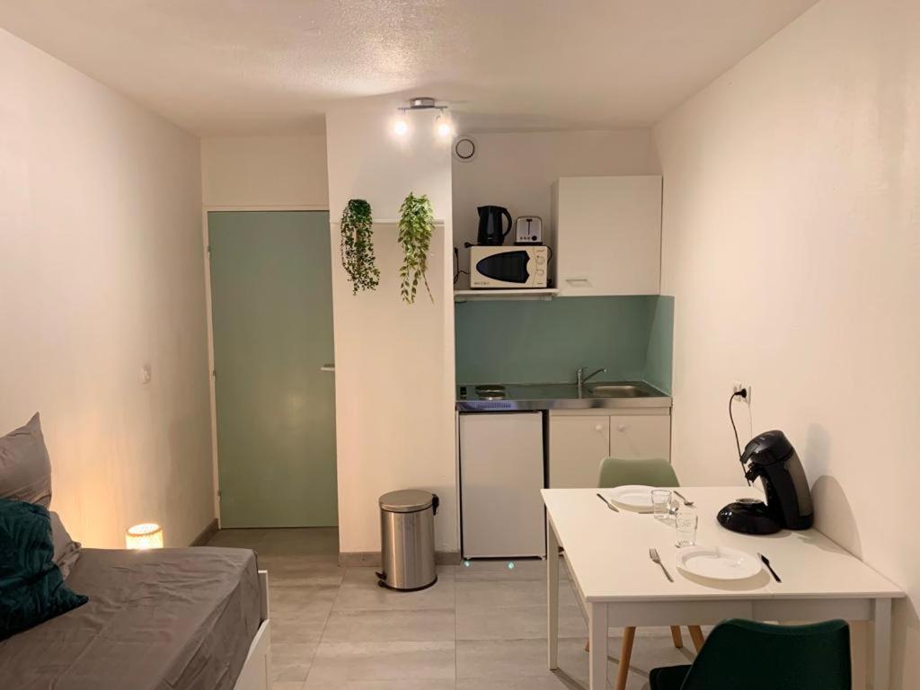 Equipe A 6 Minutes De La Gare St Charles Appartement